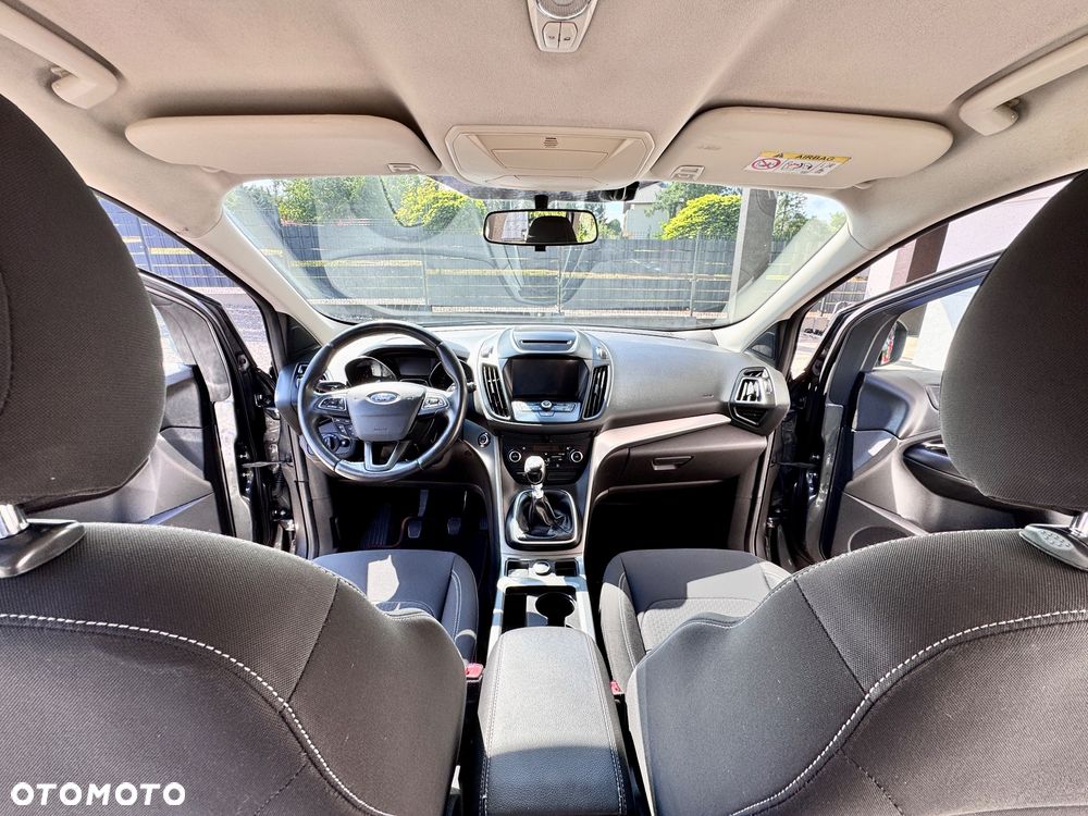 Ford Kuga - 17