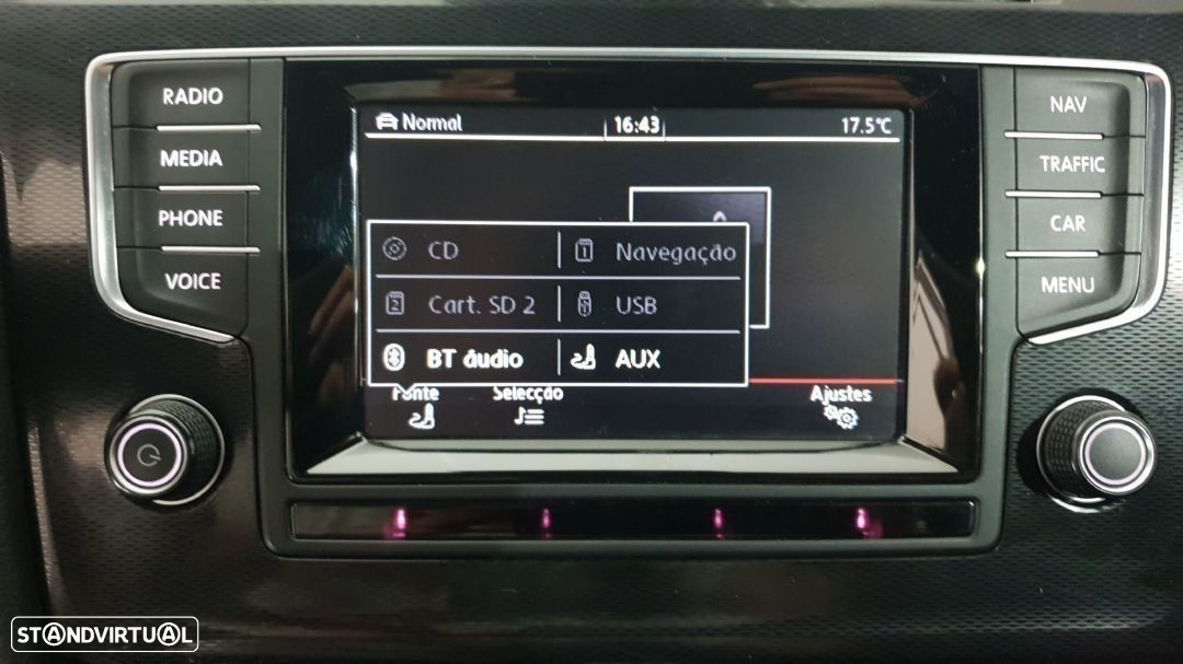 VW Golf 2.0 TDi GTD DSG - 33