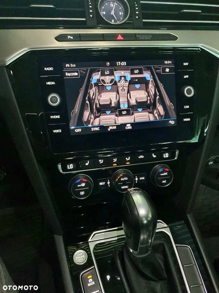 Volkswagen Passat - 31