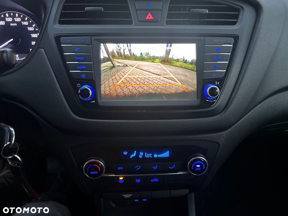 Hyundai i20 blue 1.0 T-GDI Passion Plus - 14