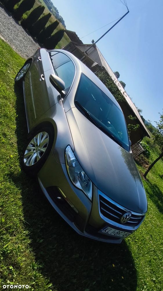 Volkswagen Passat 2.0 TDI Comfortline DSG - 14