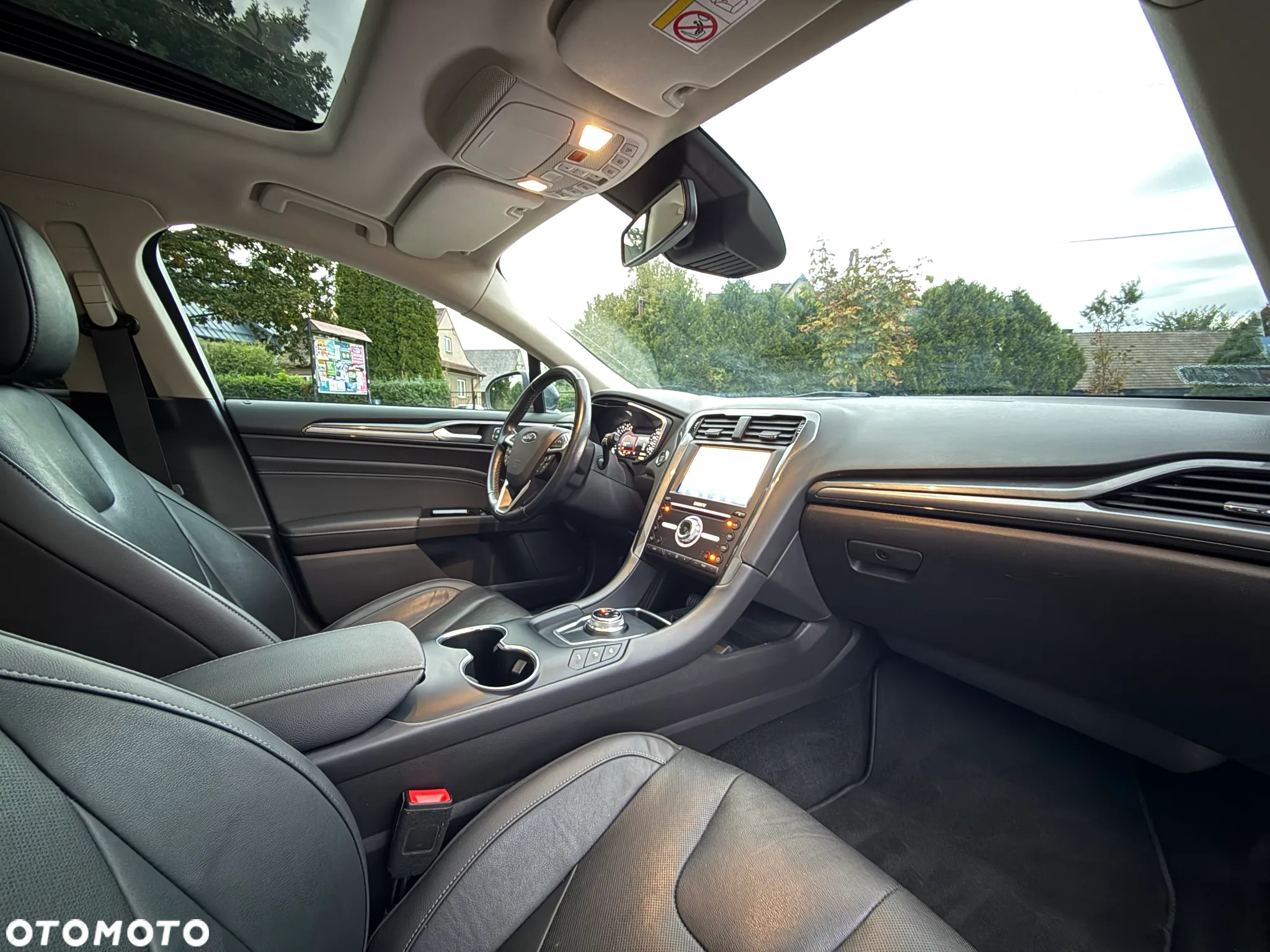 Ford Mondeo 2.0 EcoBlue Titanium - 25