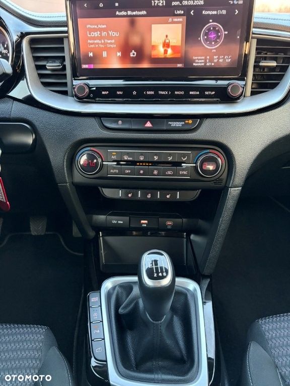 Kia Ceed - 13
