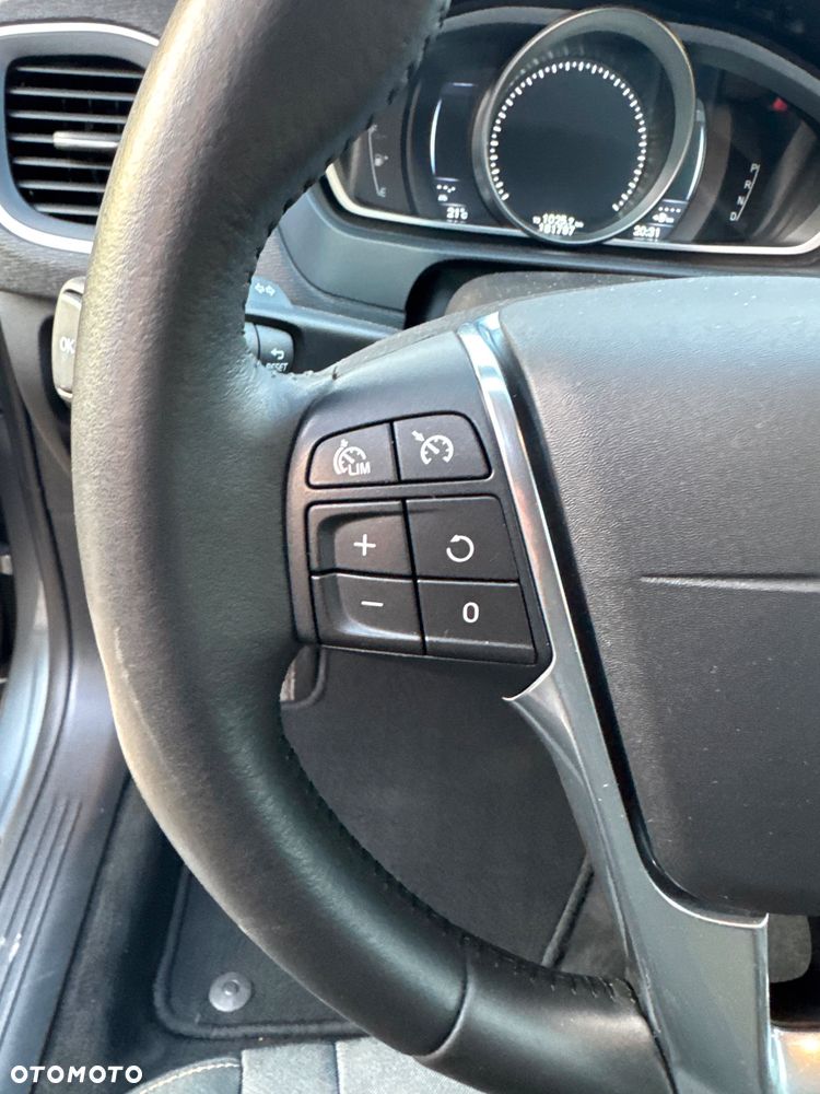 Volvo V40 Cross Country D2 Geartronic Summum - 21