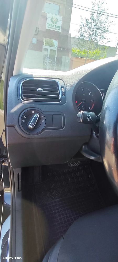 Volkswagen Polo - 12
