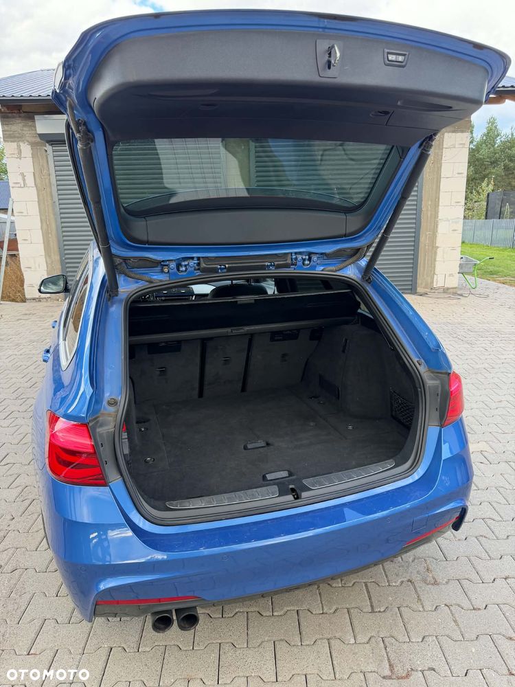 BMW Seria 3 320d M Sport - 10