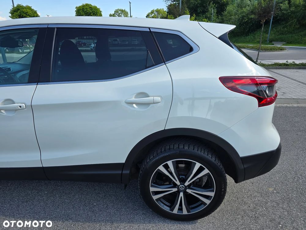 Nissan Qashqai 1.6 dCi 4x4 360 S&S - 32