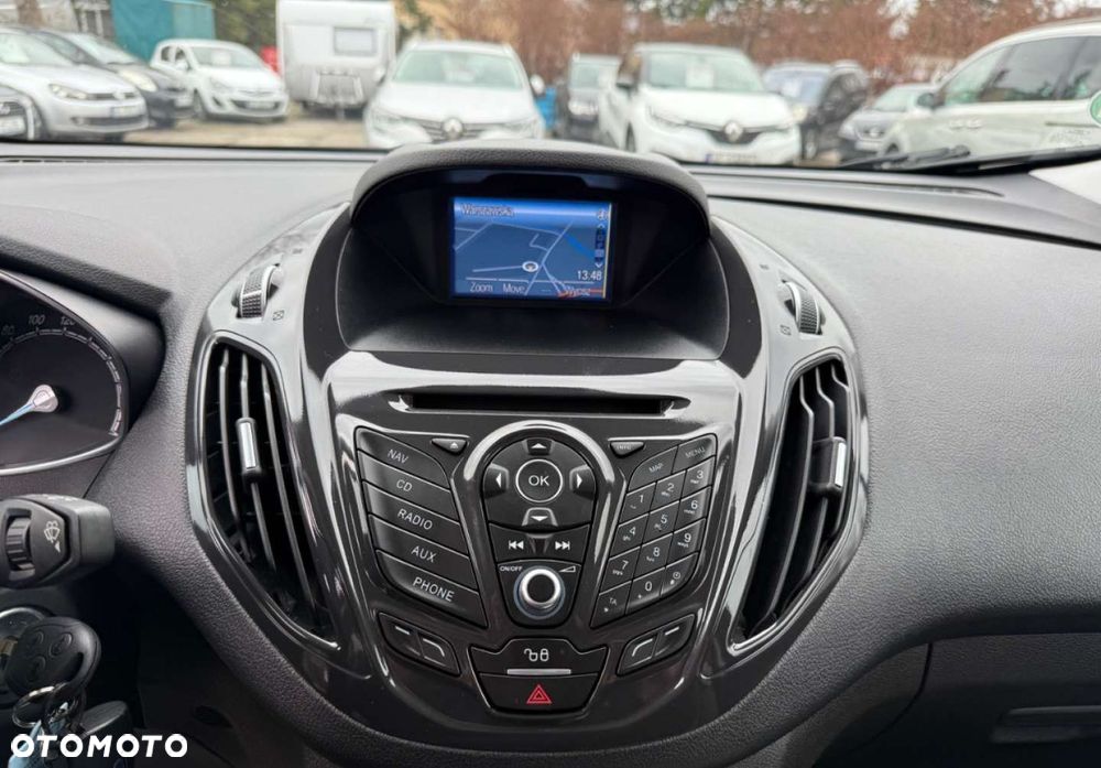 Ford Tourneo Courier - 17