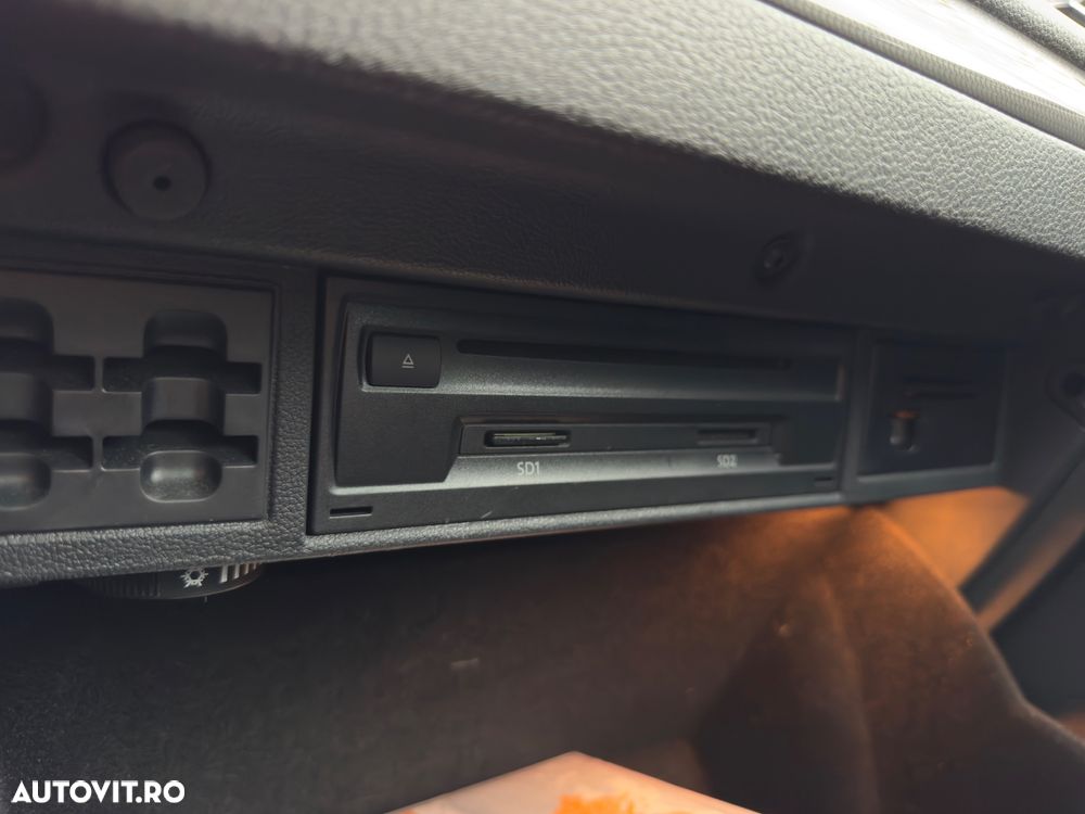 Volkswagen Golf 1.6 TDI DSG Join - 34