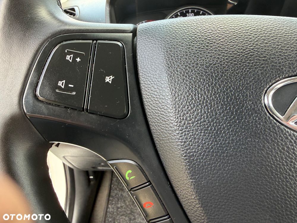 Hyundai i10 1.0 blue Trend - 12