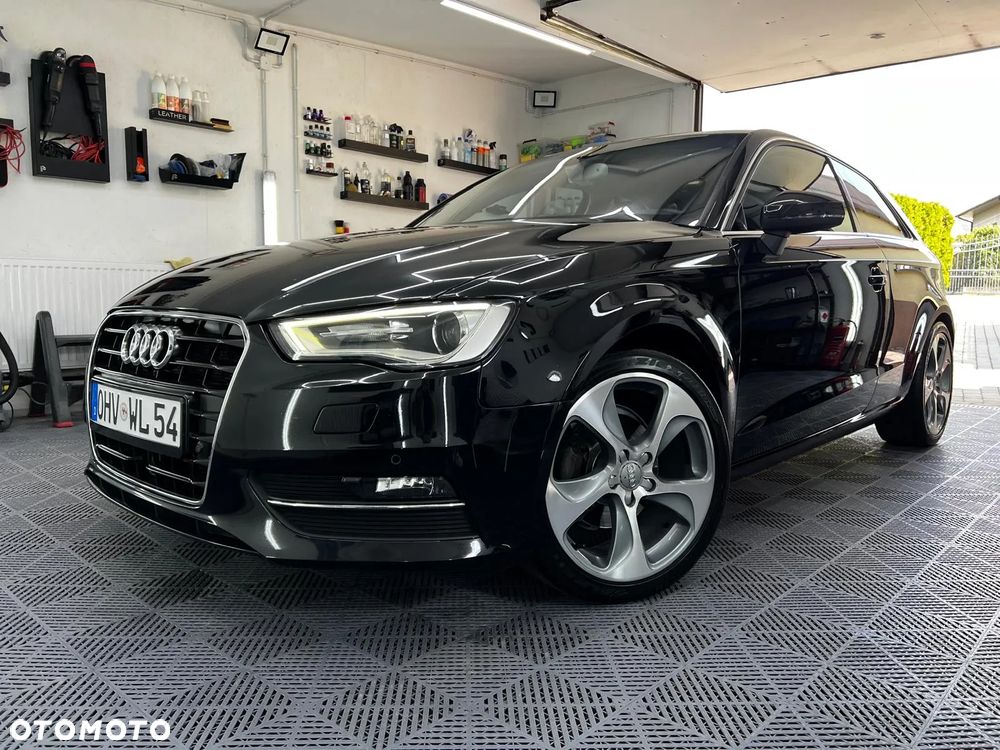 Audi A3 Sportback 2.0 TDI DPF S tronic S line Sportpaket (plus) - 1