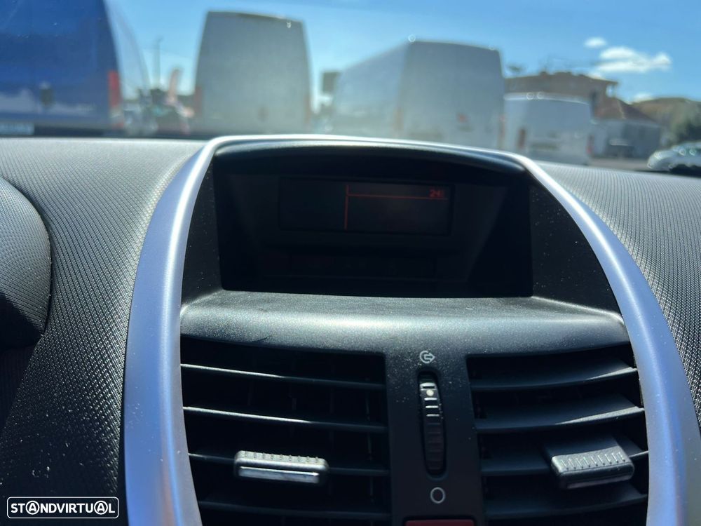 Peugeot 207 CC 1.6 HDi FAP Sport - 34