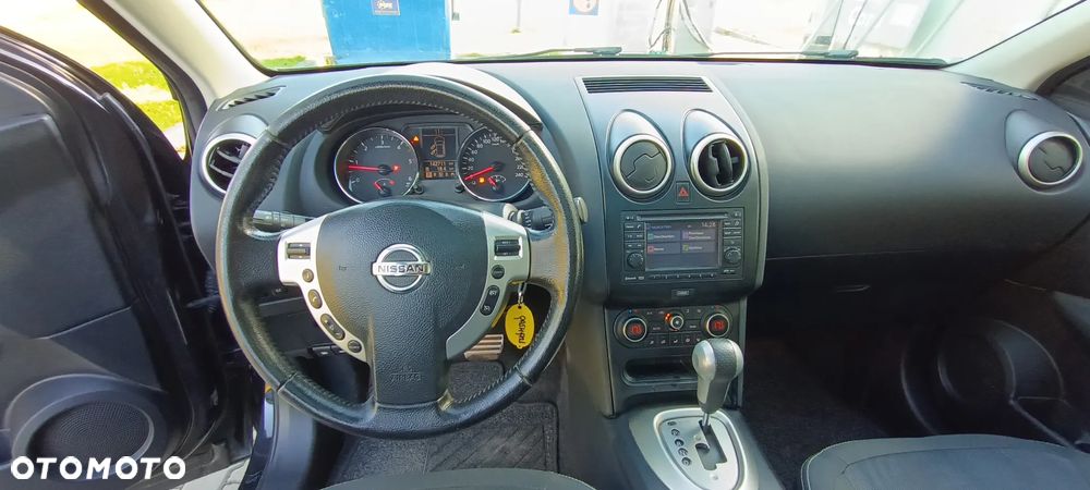 Nissan Qashqai 2.0 dCi 4x4 Tekna - 28