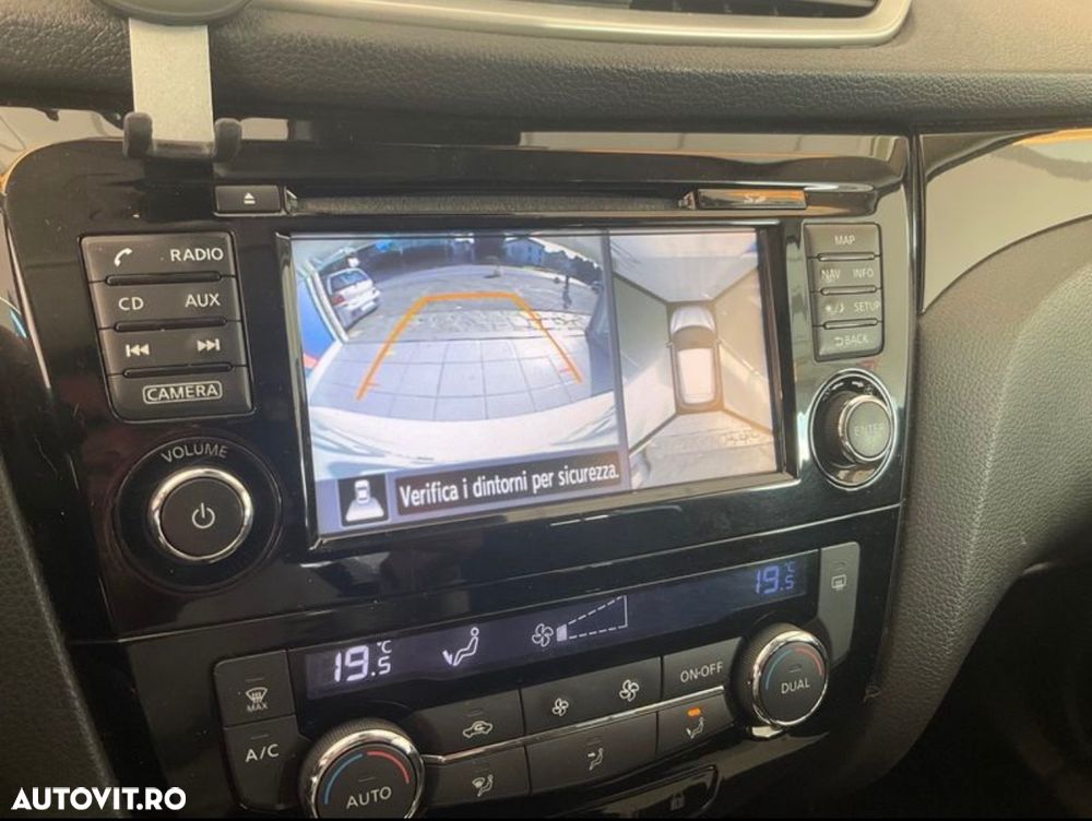 Nissan Qashqai 1.6 DCI Start/Stop X-TRONIC N-Connecta - 6