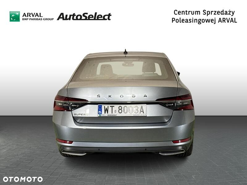 Skoda Superb 2.0 TSI L&K DSG - 5