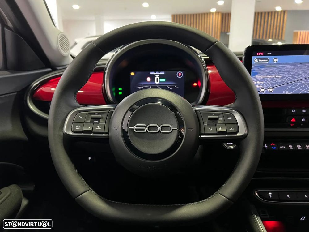 Fiat 600e 54 kWh (RED) - 17