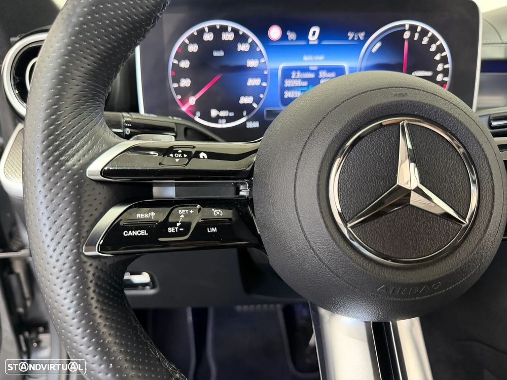 Mercedes-Benz C 300 e AMG Line - 26