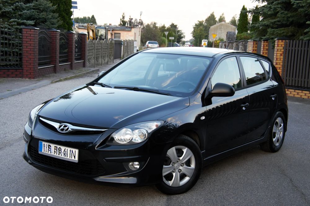 Hyundai i30 1.6 CRDi Comfort EU5 - 15