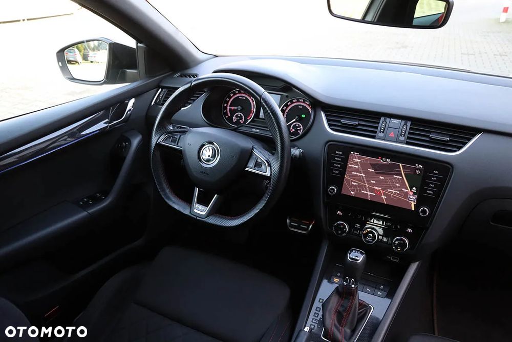 Skoda Octavia 2.0 TDI SCR 4x4 RS DSG - 25