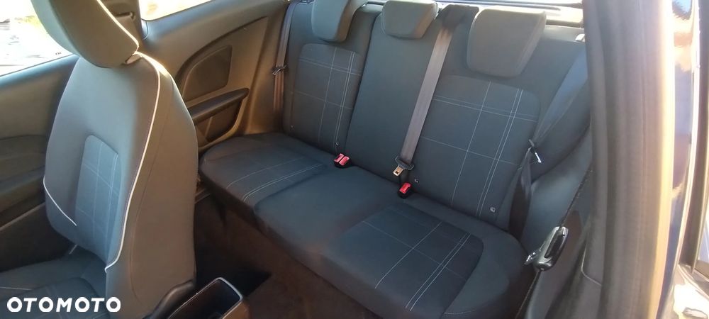 Ford Fiesta 1.1 S&S TREND - 11