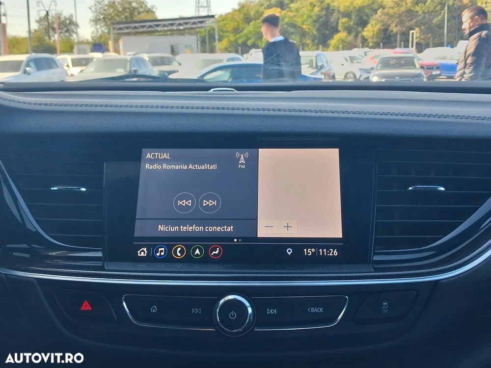 Opel Insignia - 25