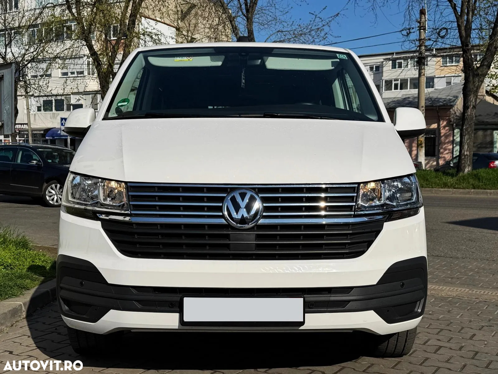 Volkswagen Caravelle T6.1 2.0 TDI 110 kW LR Comfortline DSG - 2