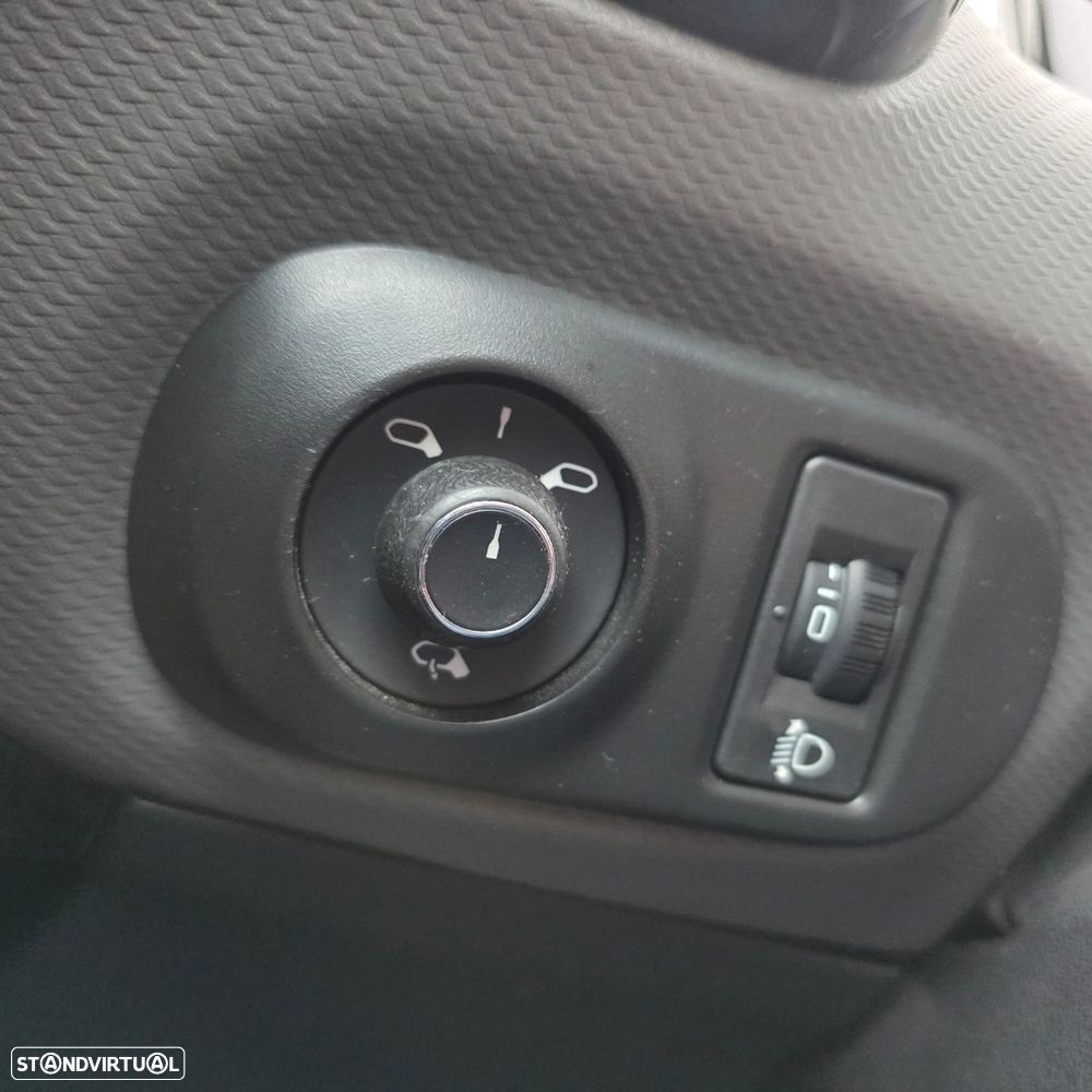 Citroën C4 Cactus 1.2 PureTech Shine - 18