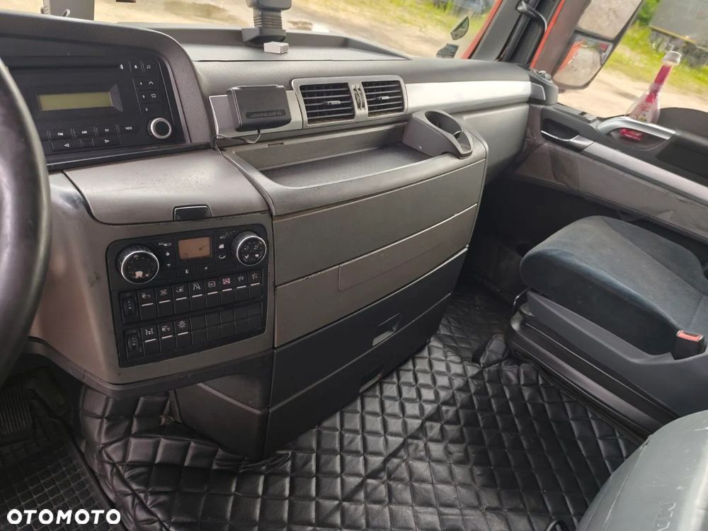 MAN TGX 18.440 hydraulika - 11