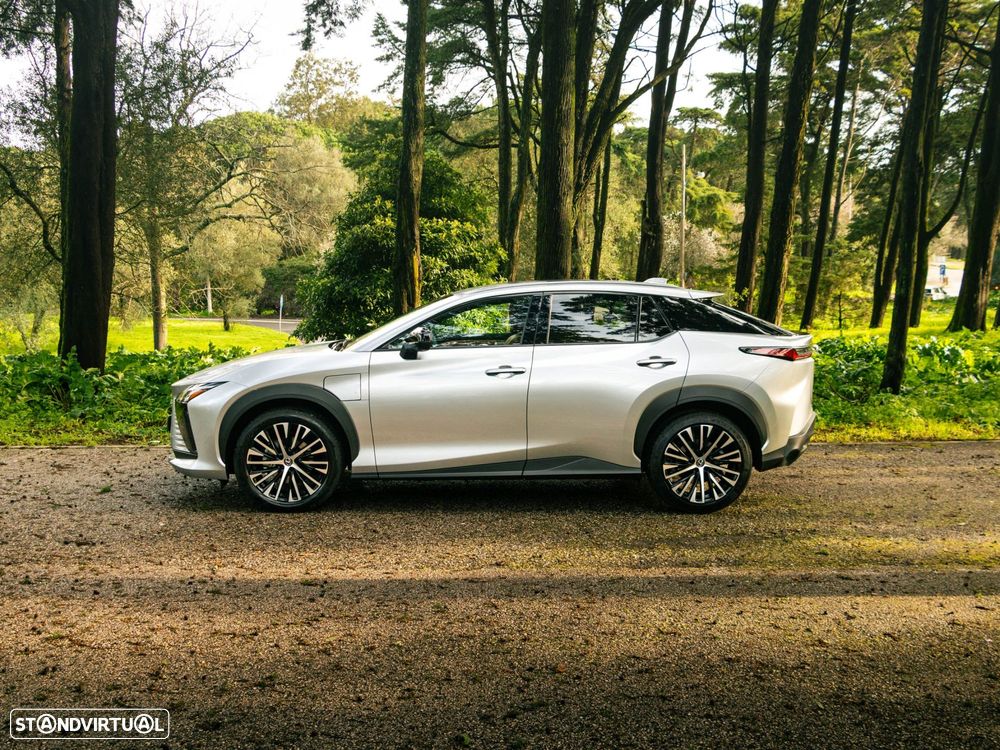 Lexus RZ 300e Premium - 3