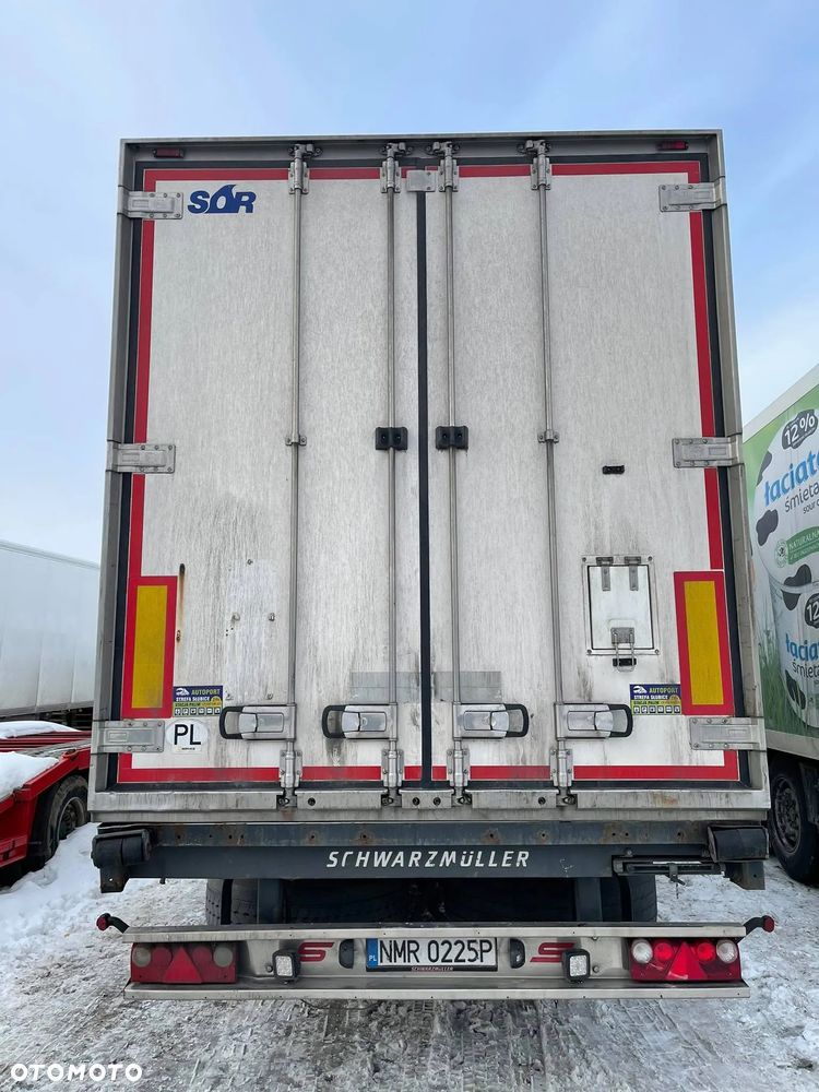 Schwarzmuller S1 - 4