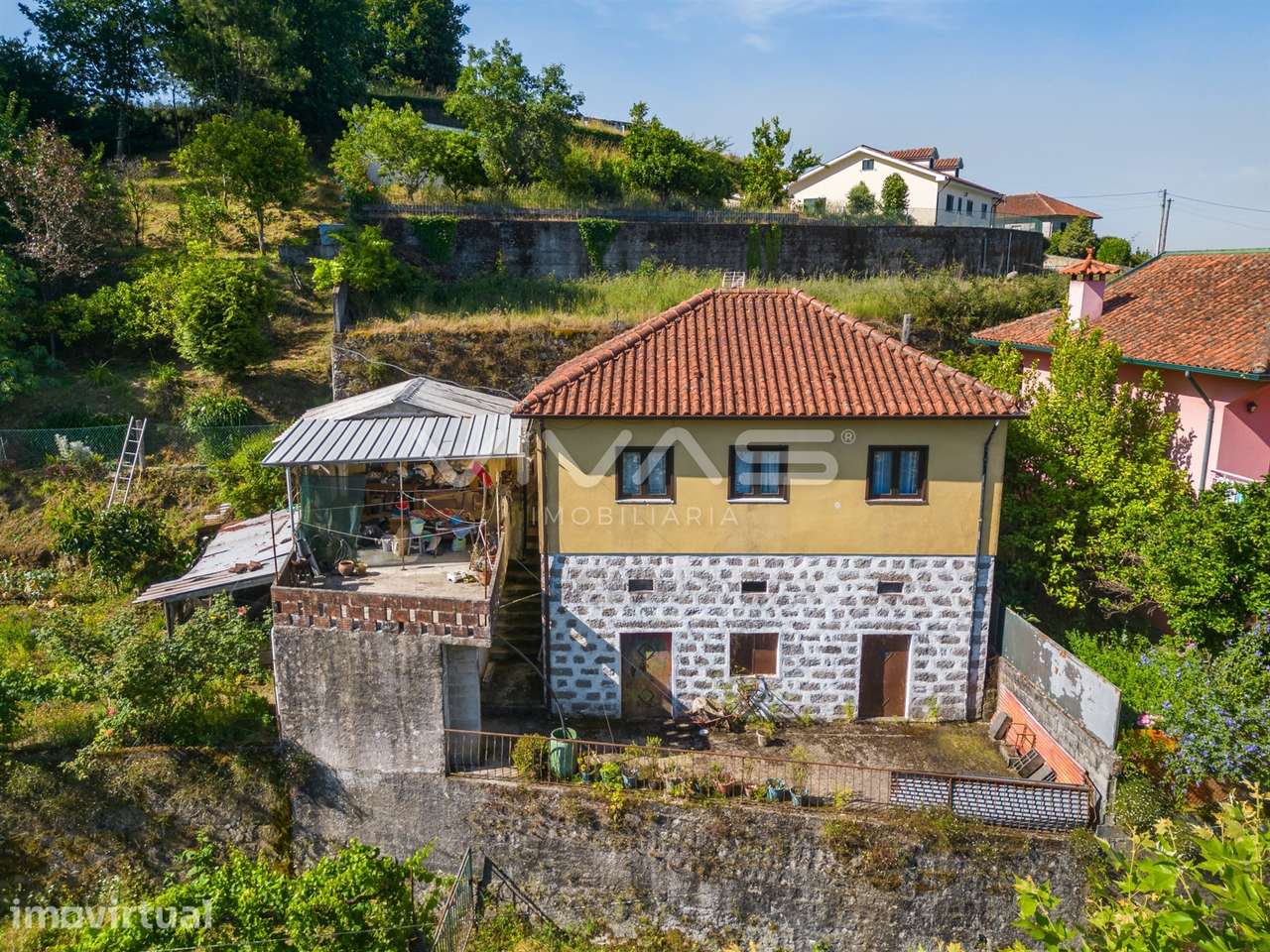 Moradia T3 Venda em Caldelas, Sequeiros e Paranhos,Amares - Grande imagem: 2/29