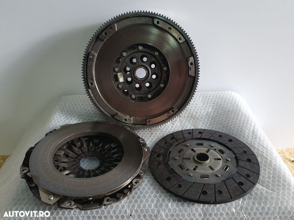Kit Ambreiaj Volanta Masa Dubla Mercedes A/B Class W176 W246 1.6 Benzina Turbo Noua - 1
