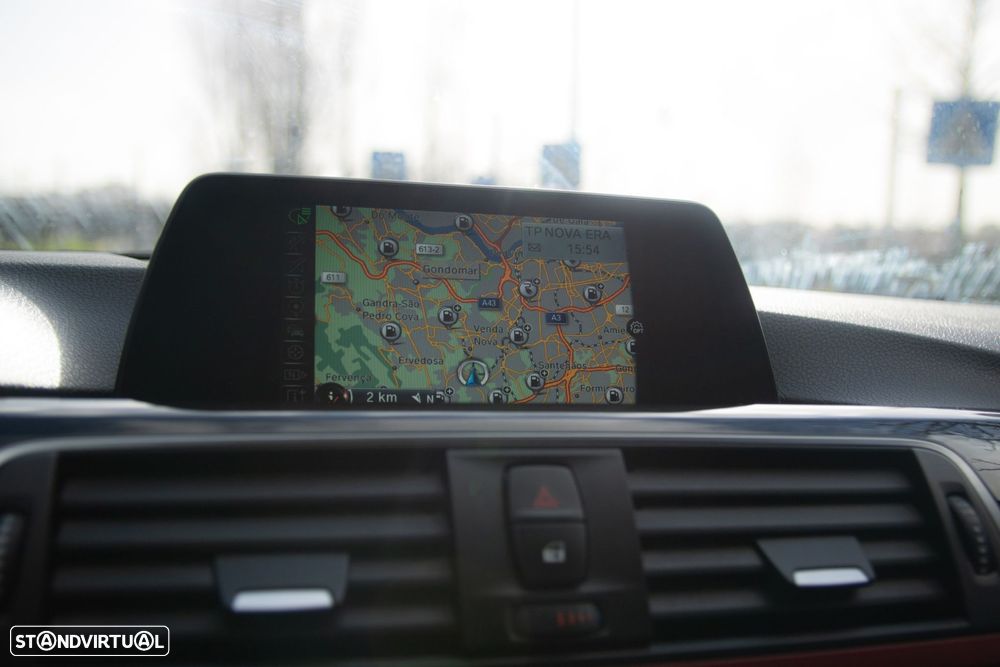 BMW 330 e iPerformance Line Sport - 29