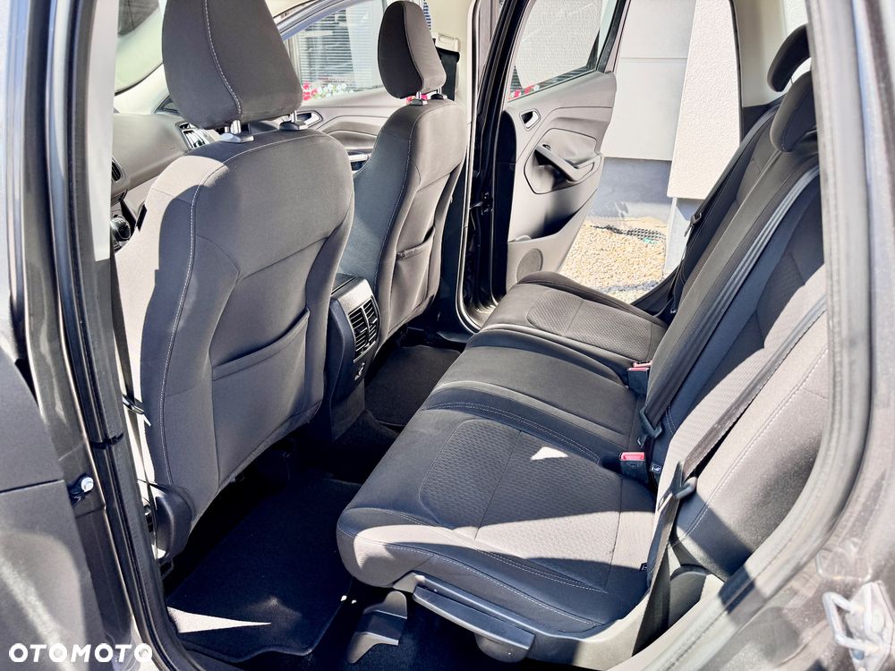 Ford Kuga - 14