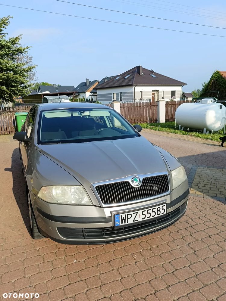 Skoda Octavia 1.6 FSI Mint - 4