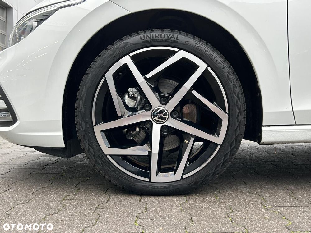 Volkswagen Golf - 38