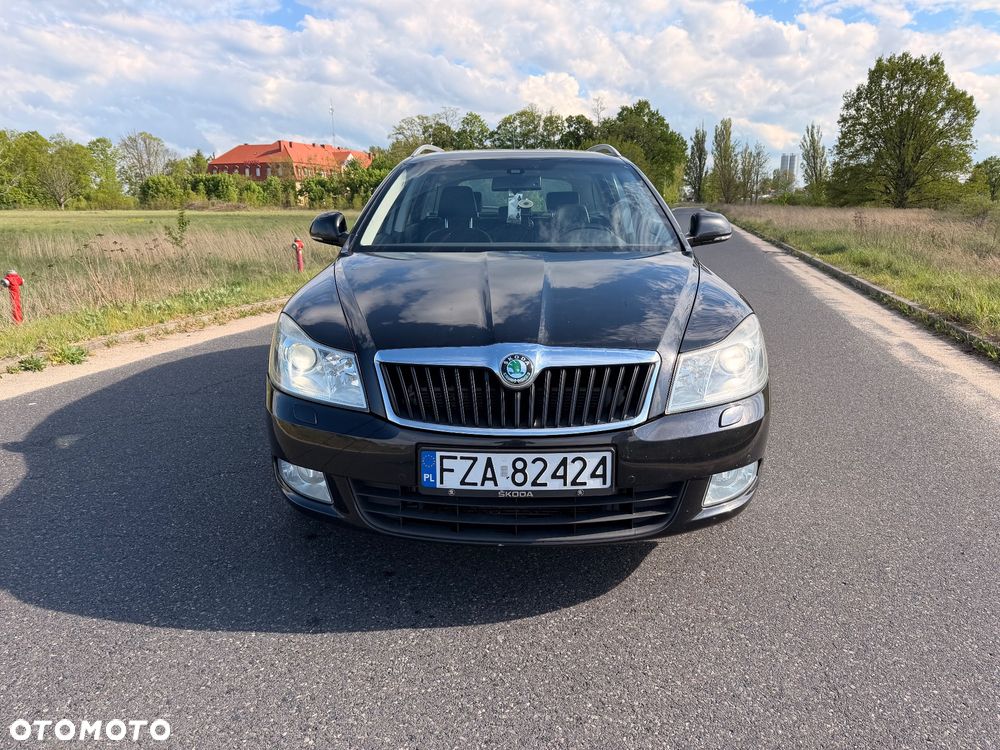 Skoda Octavia 2.0 TDI DPF DSG Elegance - 2