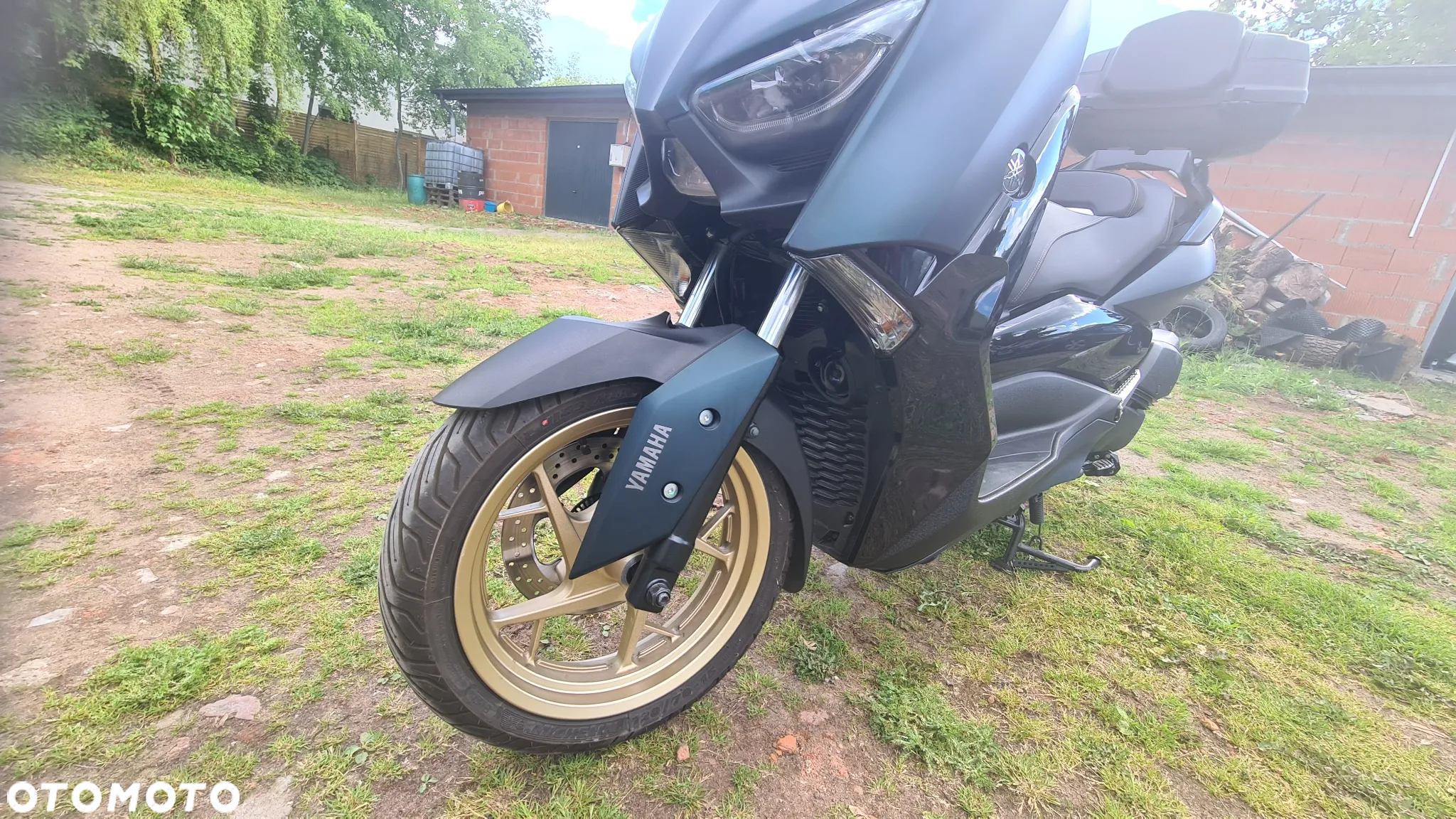Yamaha X-max - 8