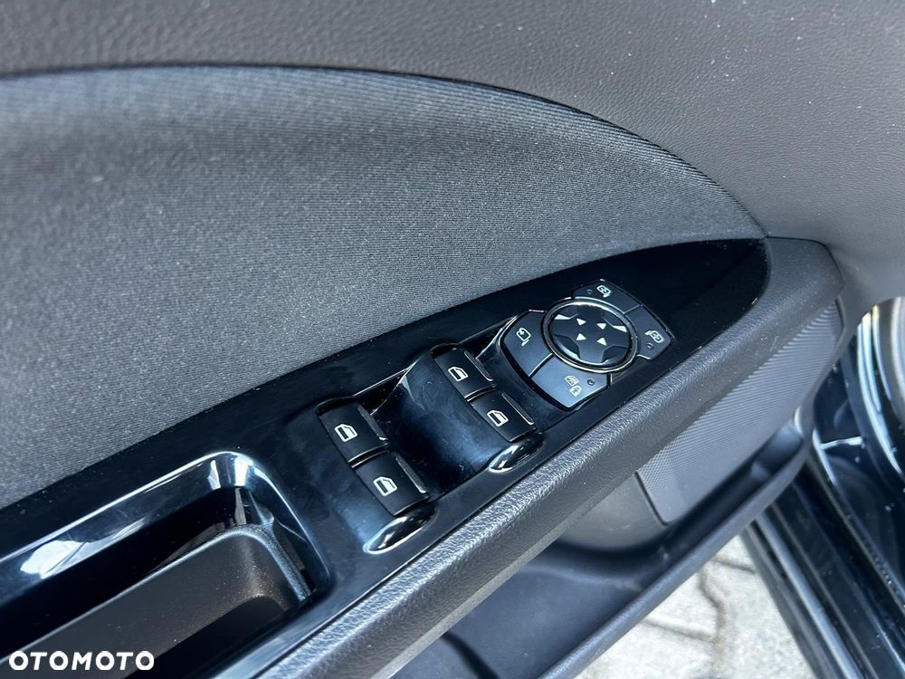Ford Mondeo 2.0 TDCi STart-Stopp PowerShift-Aut Titanium - 17