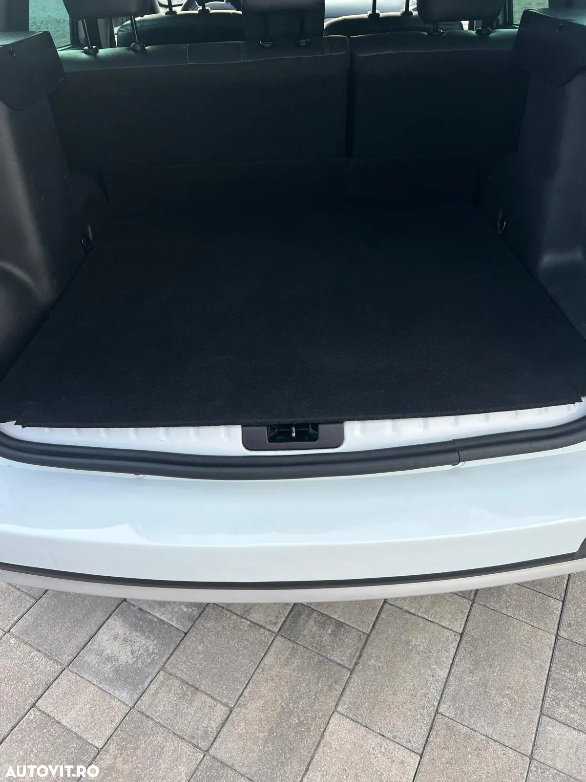 Dacia Duster 1.5 dCi 4x4 Laureate - 10