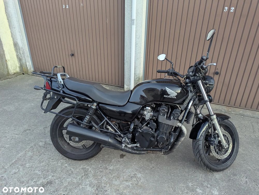 Honda CB - 2