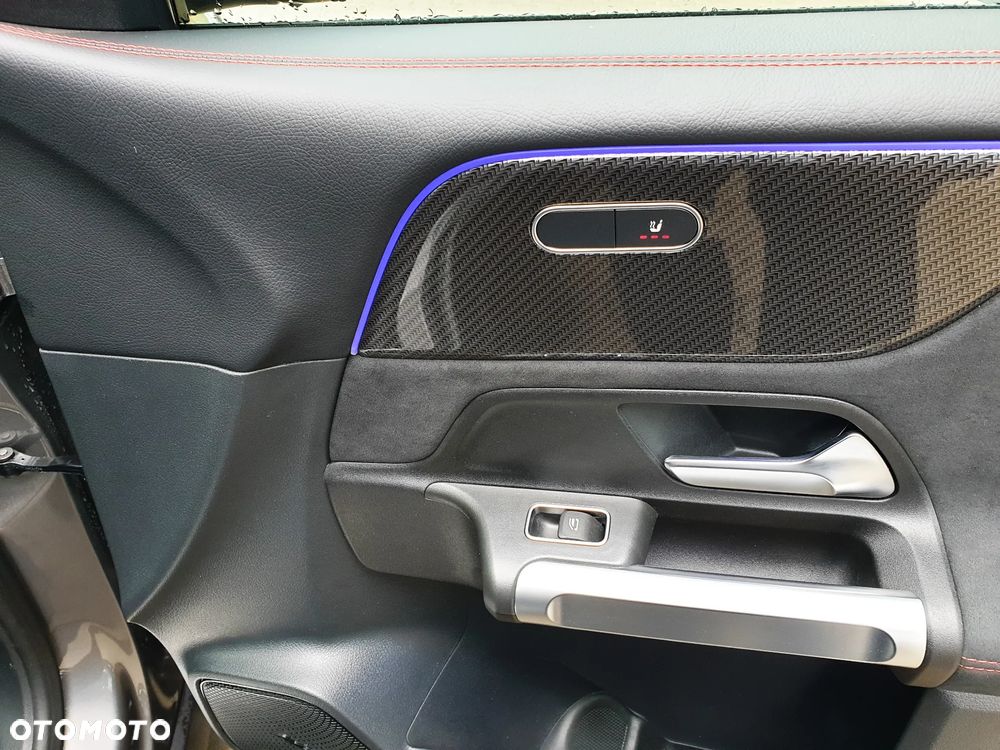 Mercedes-Benz GLB 220 d 4-Matic AMG Line 8G-DCT - 19