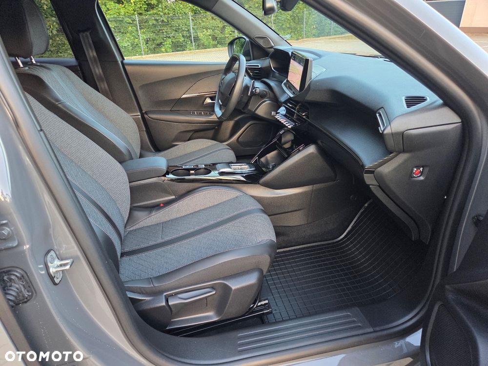Peugeot 2008 1.2 PureTech Allure Pack S&S EAT8 - 21
