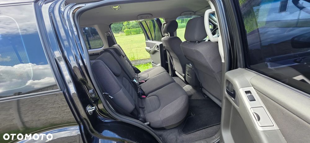 Nissan Pathfinder 2.5 dCi Premium - 17