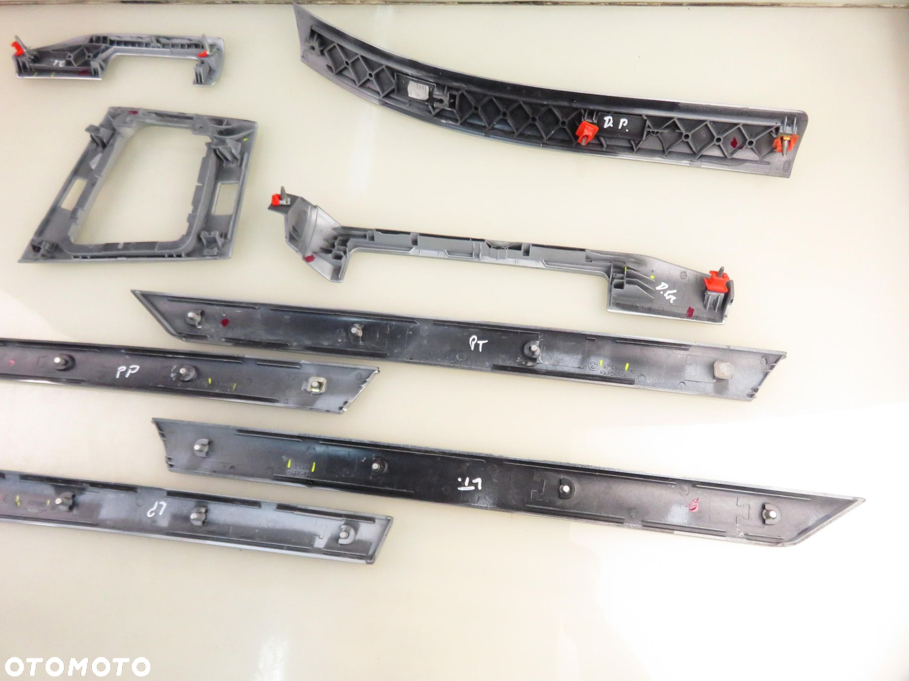 DEKORY  BMW 3 (E46) 8211465 8213996 8213995 - 5