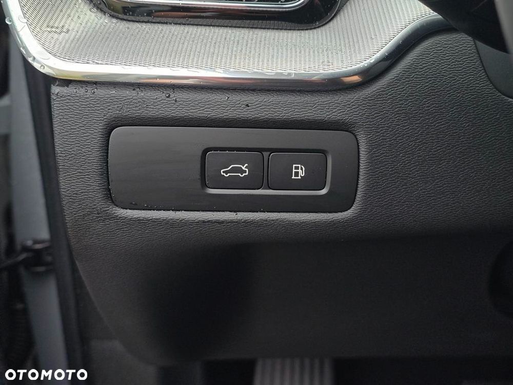 Volvo XC 60 B5 B AWD Core - 11