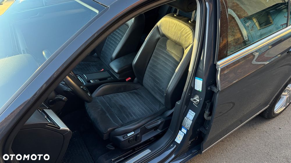 Volkswagen Passat 2.0 TDI (BlueMotion Technology) DSG Highline - 18