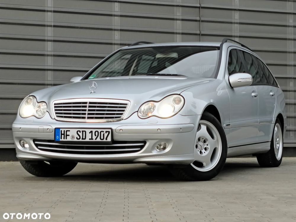 Mercedes-Benz Klasa C 180 Kompressor Automatik Avantgarde Sport Edition - 19