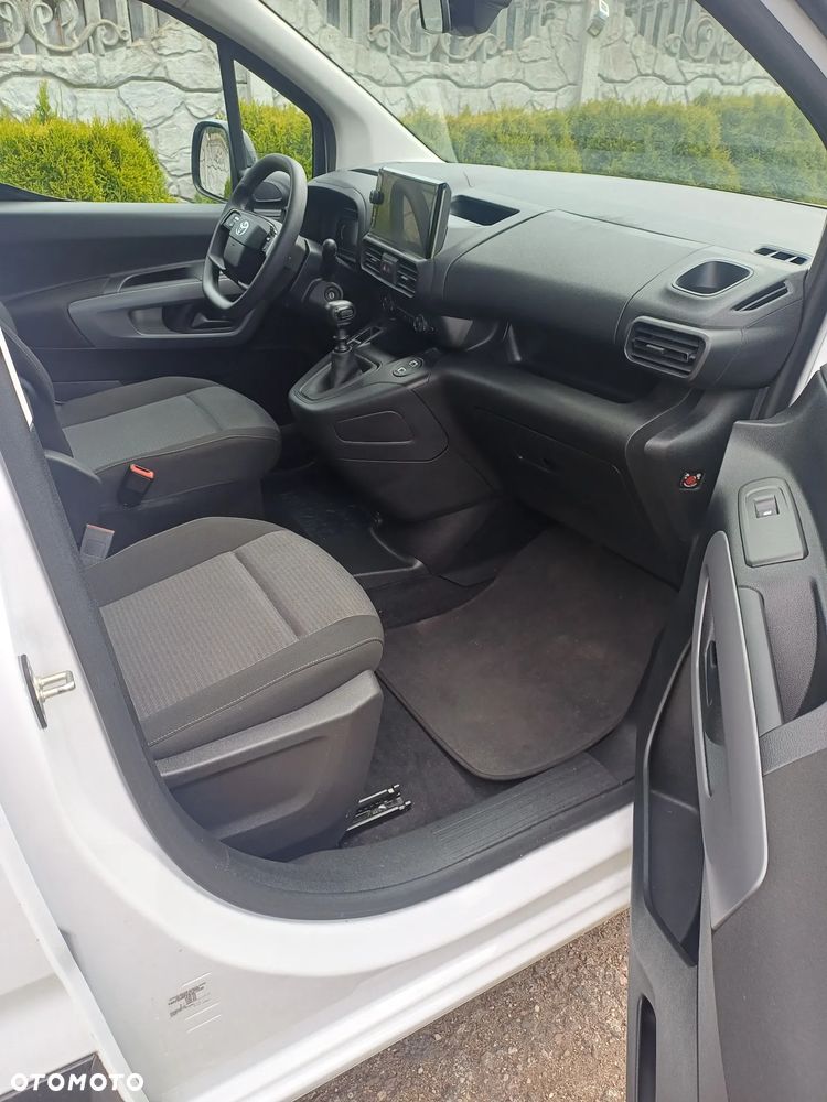 Toyota Proace City Verso Long 1.2 D-4T Family - 19