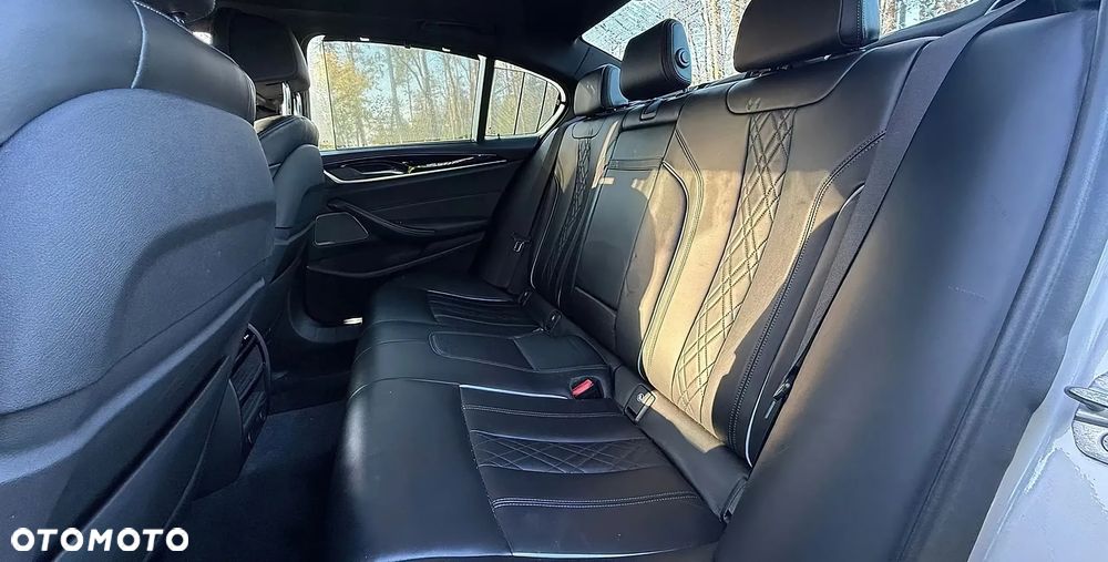 BMW Seria 5 540i xDrive Luxury Line - 14